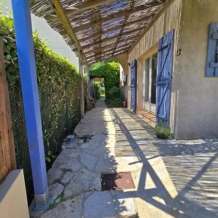 Maison d'hôtes O Balcon De Thau : Un Veritable Havre De Paix, Maison Avec Vue Degagee, 2 Et Jardin. *