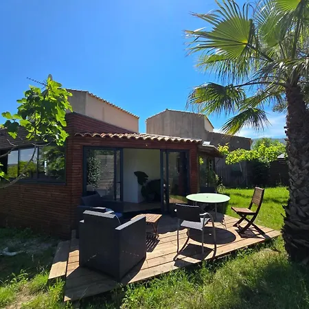 Guest house O Balcon De Thau : Un Veritable Havre De Paix, Maison Avec Vue Degagee, 2 Et Jardin. 4*
